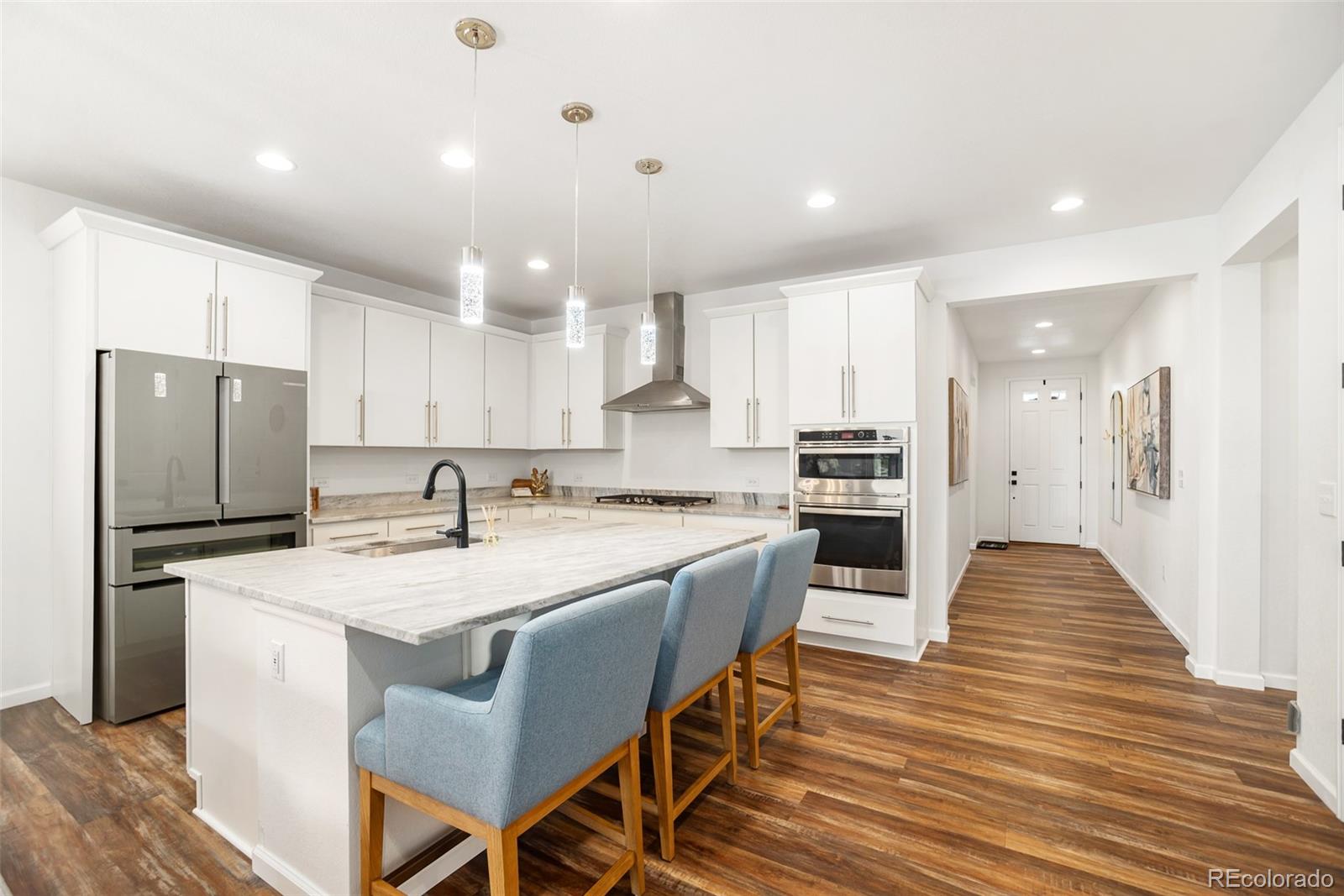 MLS Image #11 for 24777 e alamo place,aurora, Colorado