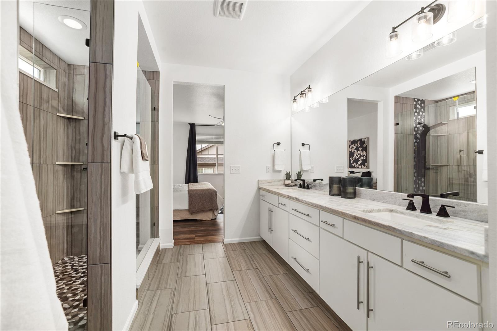 MLS Image #20 for 24777 e alamo place,aurora, Colorado