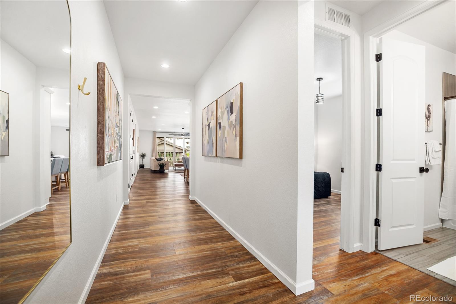 MLS Image #5 for 24777 e alamo place,aurora, Colorado