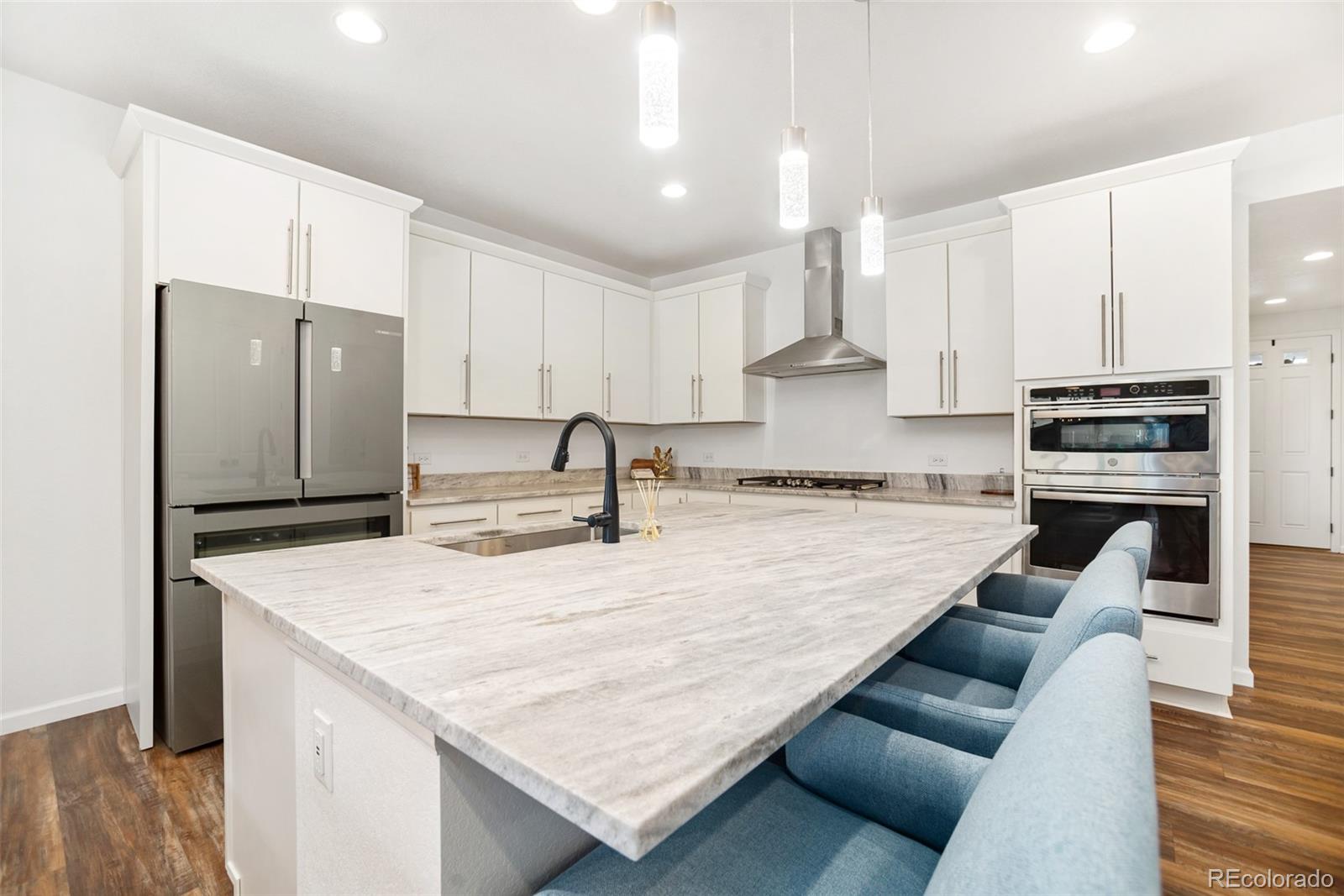 MLS Image #9 for 24777 e alamo place,aurora, Colorado
