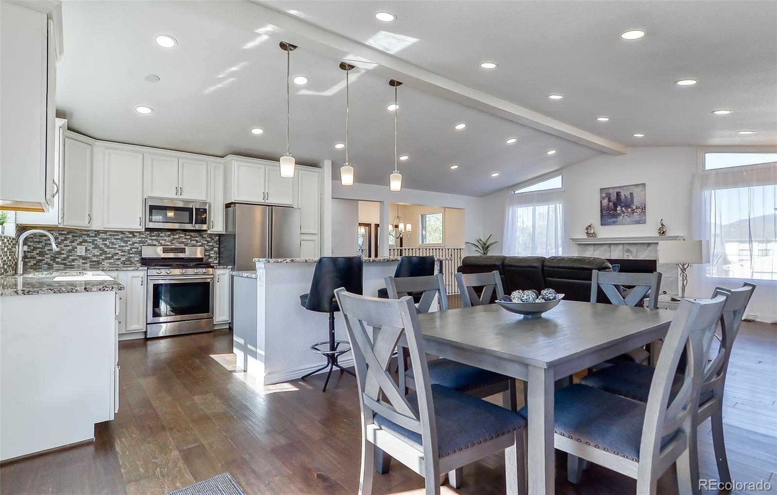 MLS Image #6 for 8246 s dover street,littleton, Colorado