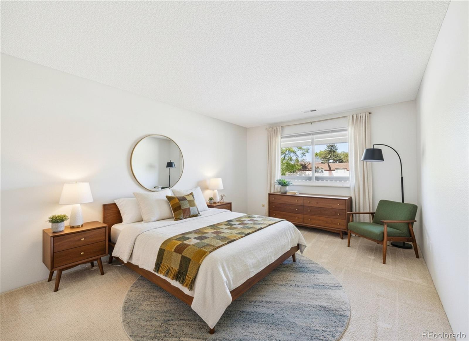 MLS Image #10 for 1140 s monaco parkway,denver, Colorado