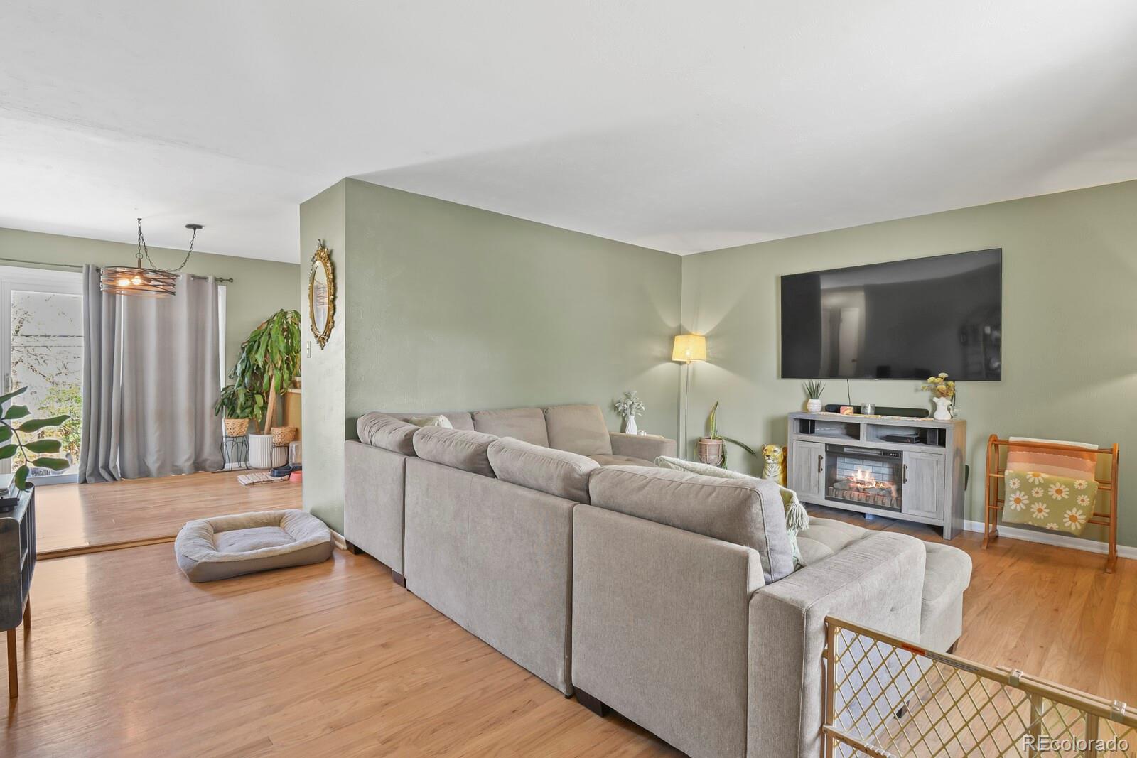 MLS Image #5 for 1702  grant avenue,colorado springs, Colorado