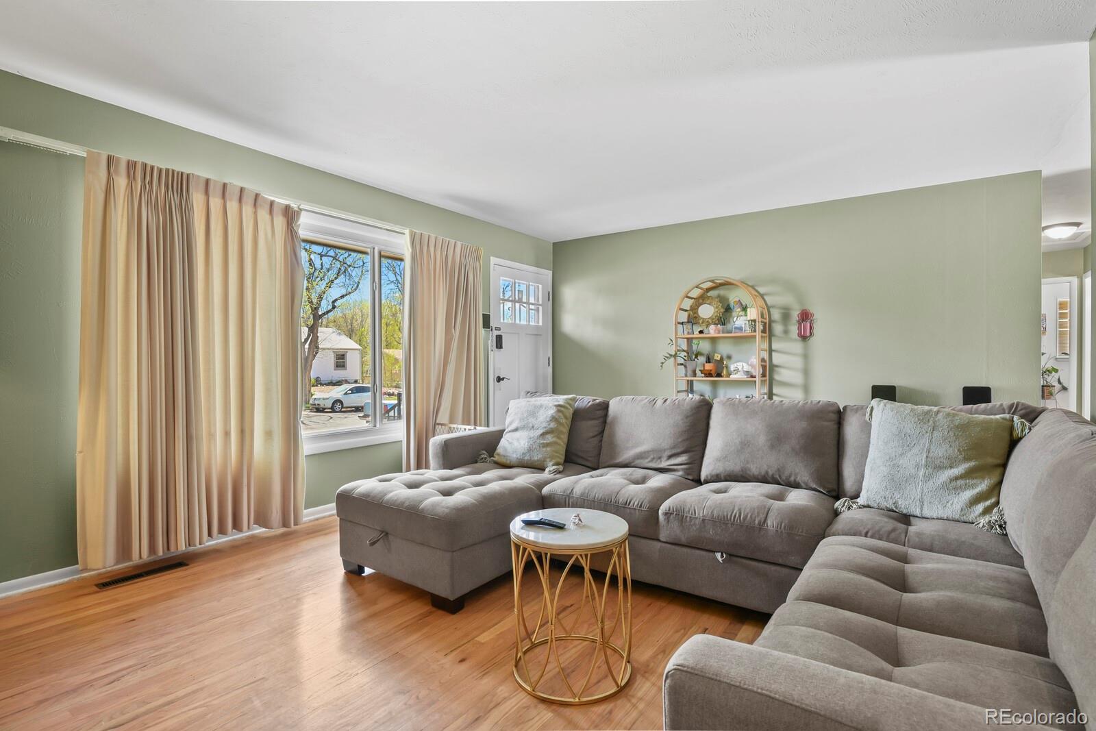 MLS Image #7 for 1702  grant avenue,colorado springs, Colorado