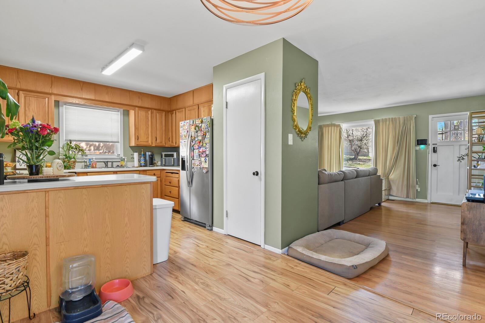 MLS Image #8 for 1702  grant avenue,colorado springs, Colorado