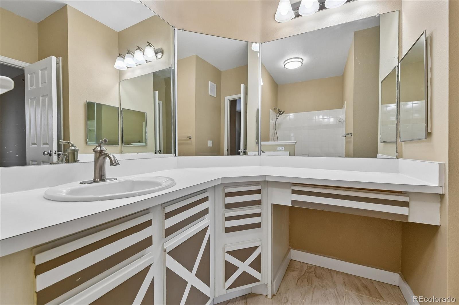 MLS Image #14 for 7438 s quail circle,littleton, Colorado