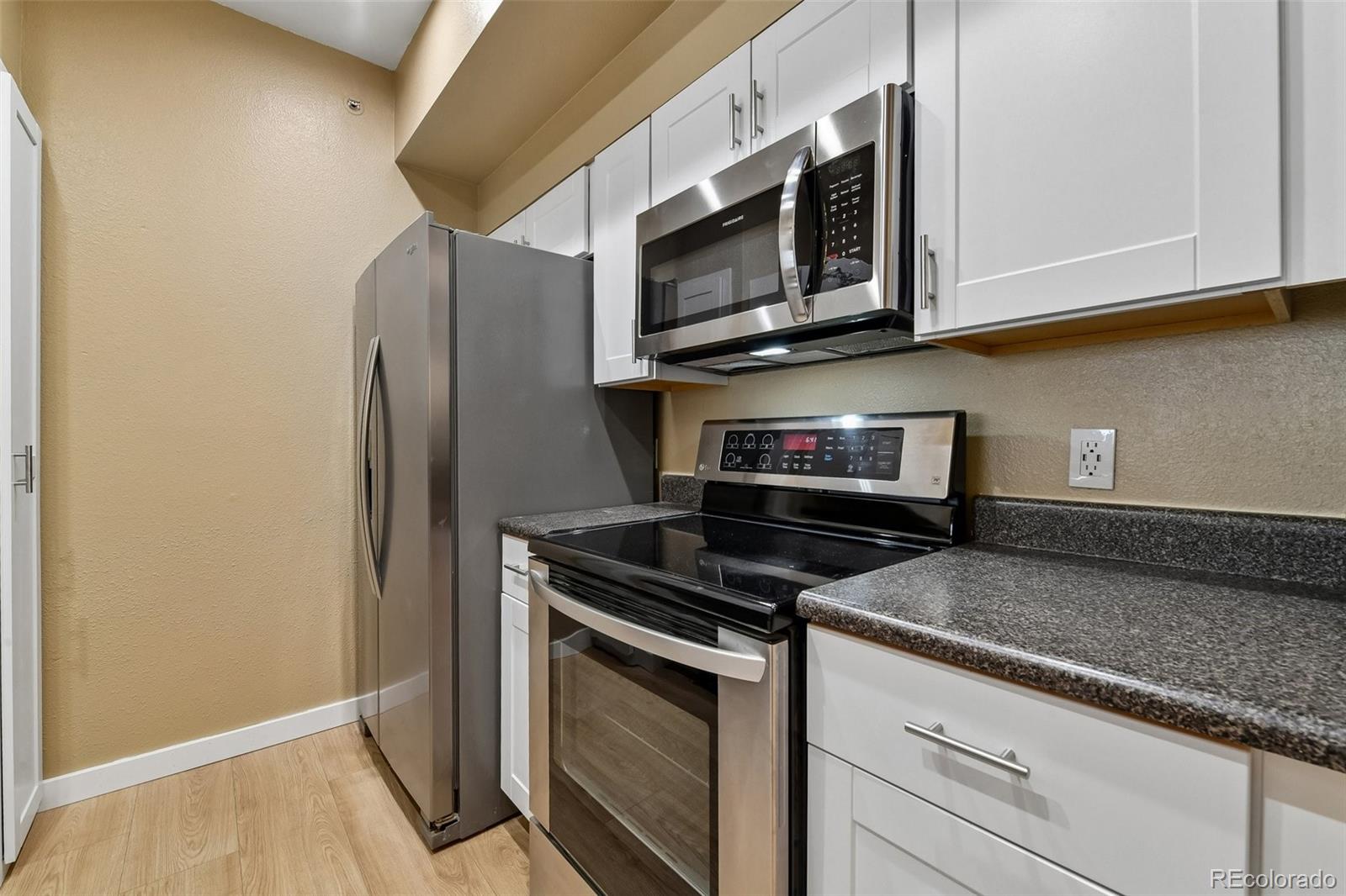 MLS Image #6 for 7438 s quail circle,littleton, Colorado