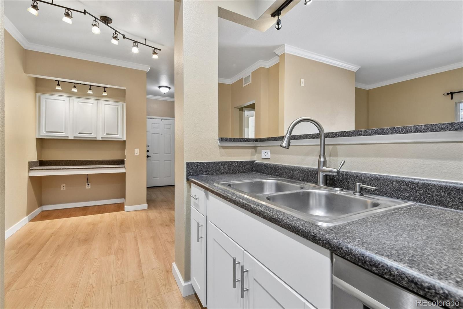 MLS Image #7 for 7438 s quail circle,littleton, Colorado