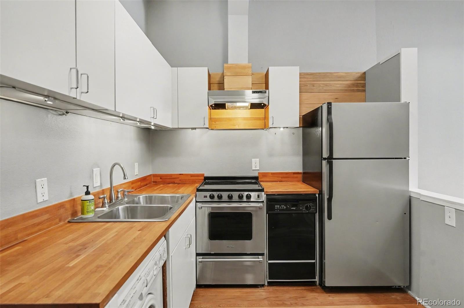 MLS Image #8 for 2536  kensing court ,denver, Colorado