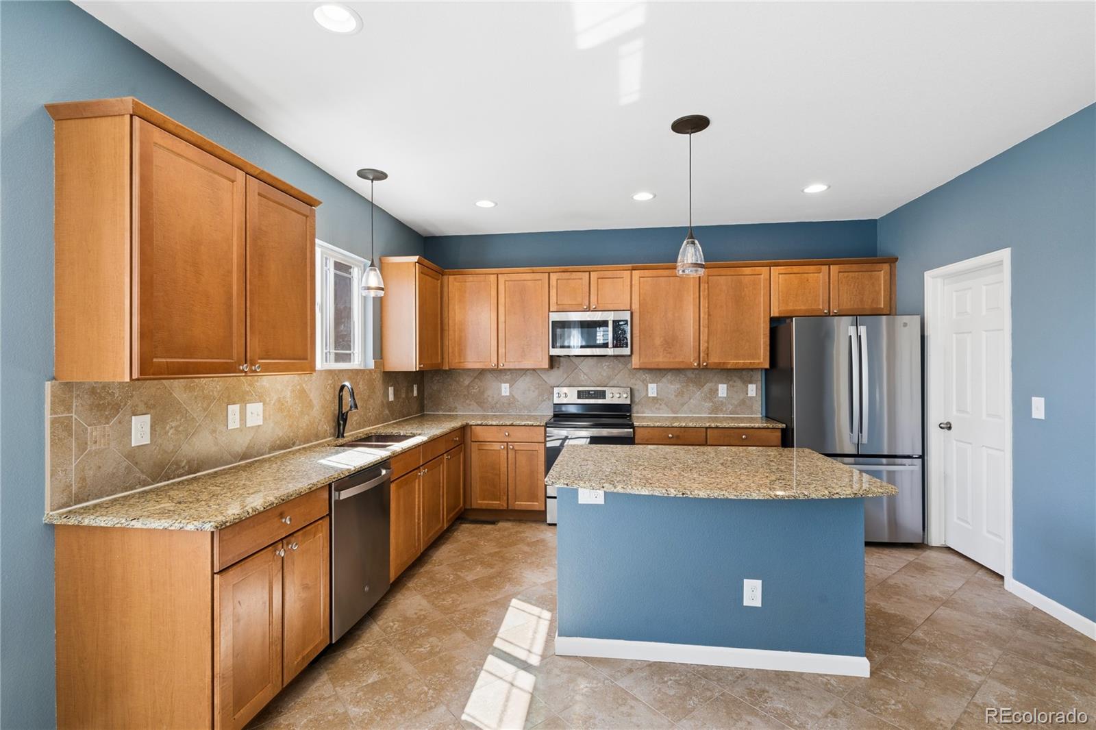 MLS Image #11 for 5054 s shawnee street,aurora, Colorado