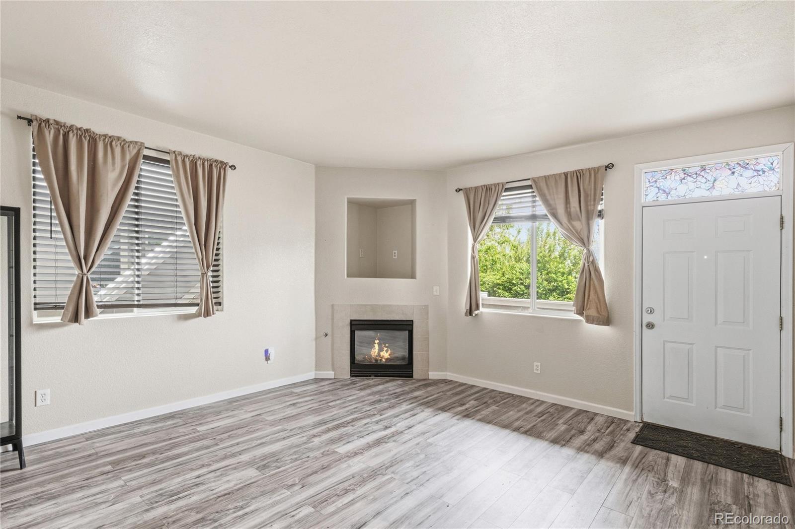 MLS Image #4 for 1010 s yampa street,aurora, Colorado