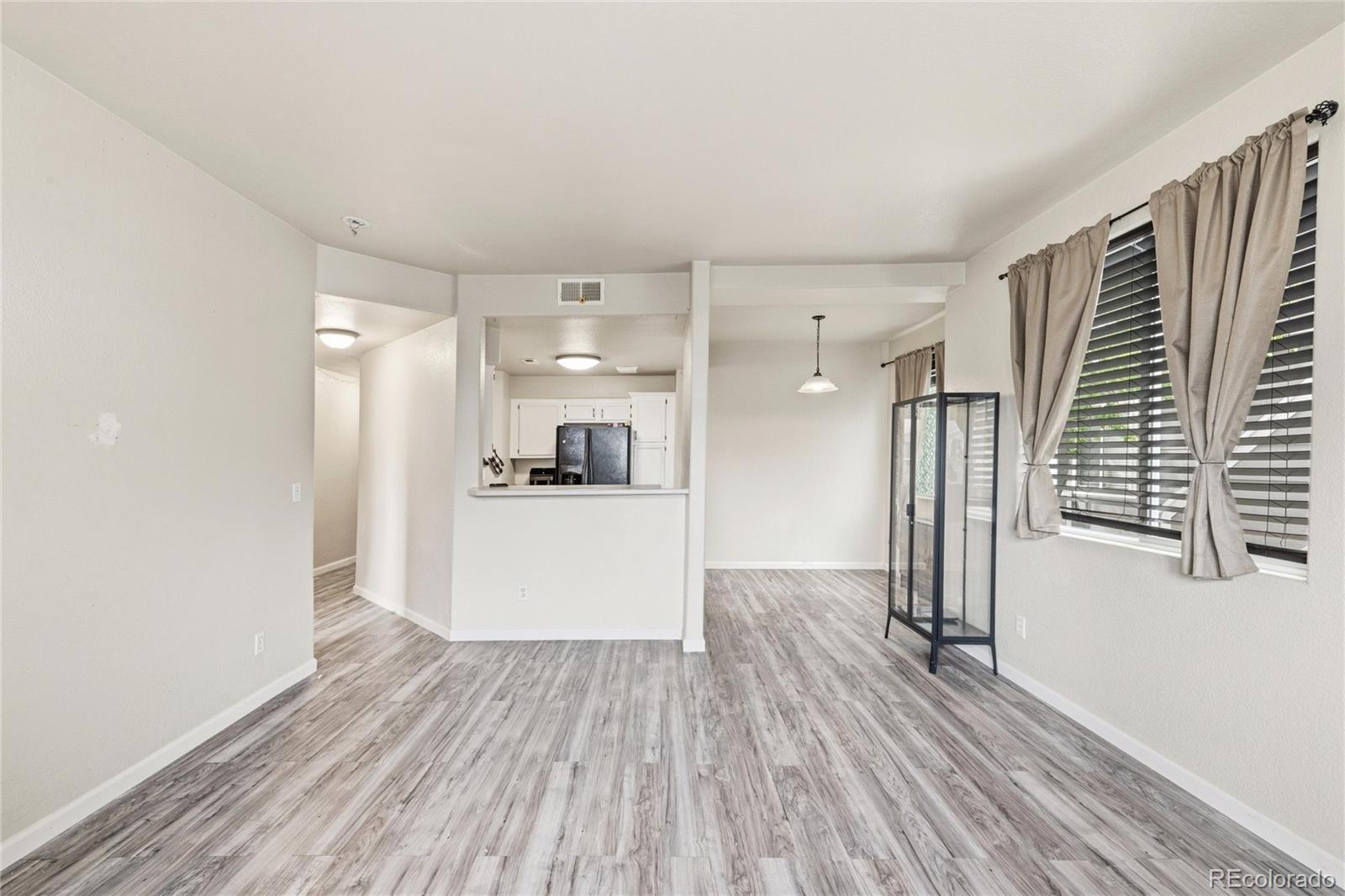 MLS Image #5 for 1010 s yampa street,aurora, Colorado