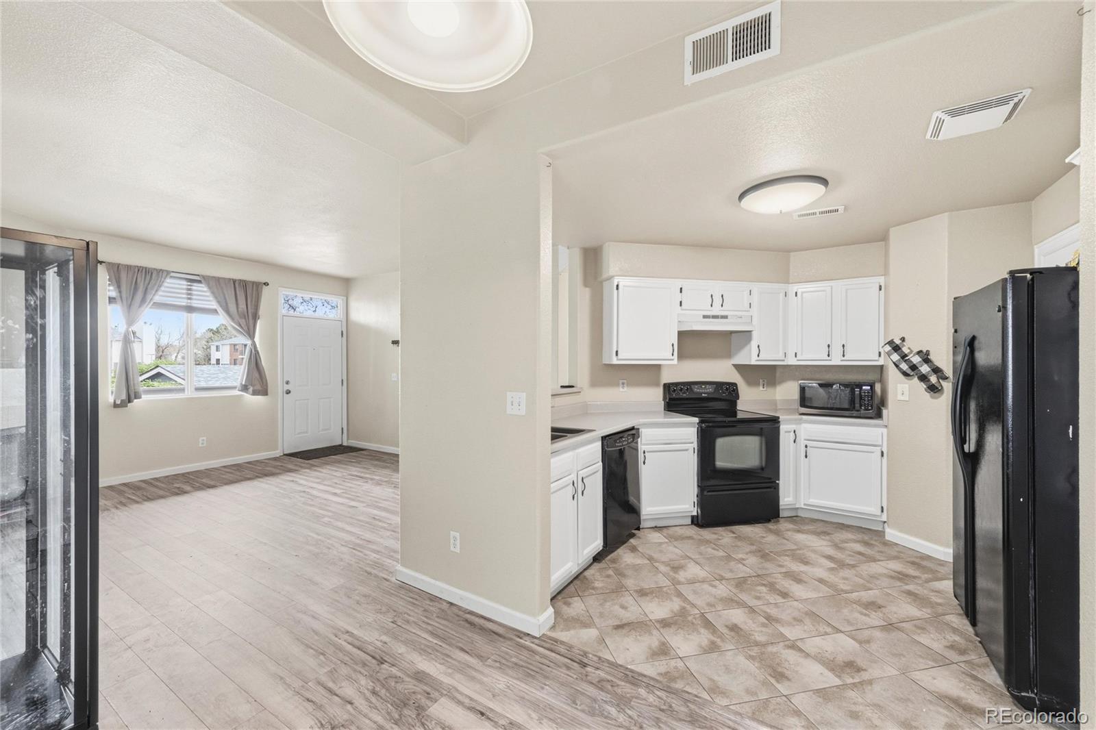 MLS Image #7 for 1010 s yampa street,aurora, Colorado