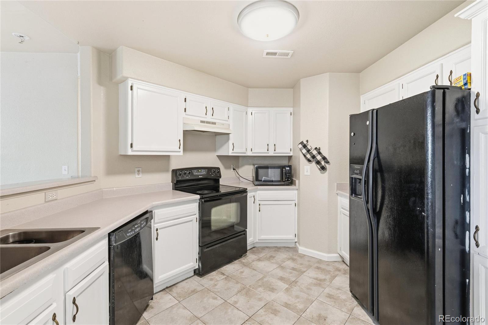 MLS Image #9 for 1010 s yampa street,aurora, Colorado
