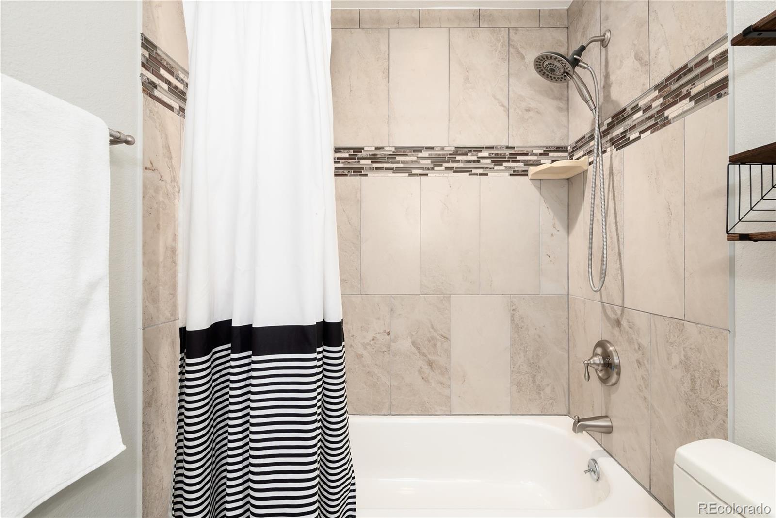 MLS Image #28 for 7564 s xenia court,centennial, Colorado
