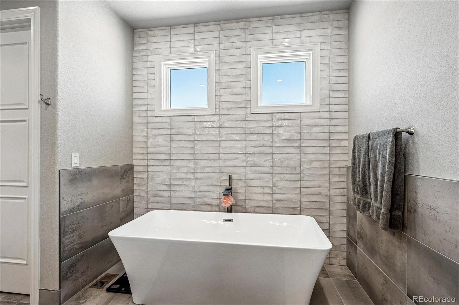 MLS Image #17 for 9315 e sand creek road,parker, Colorado