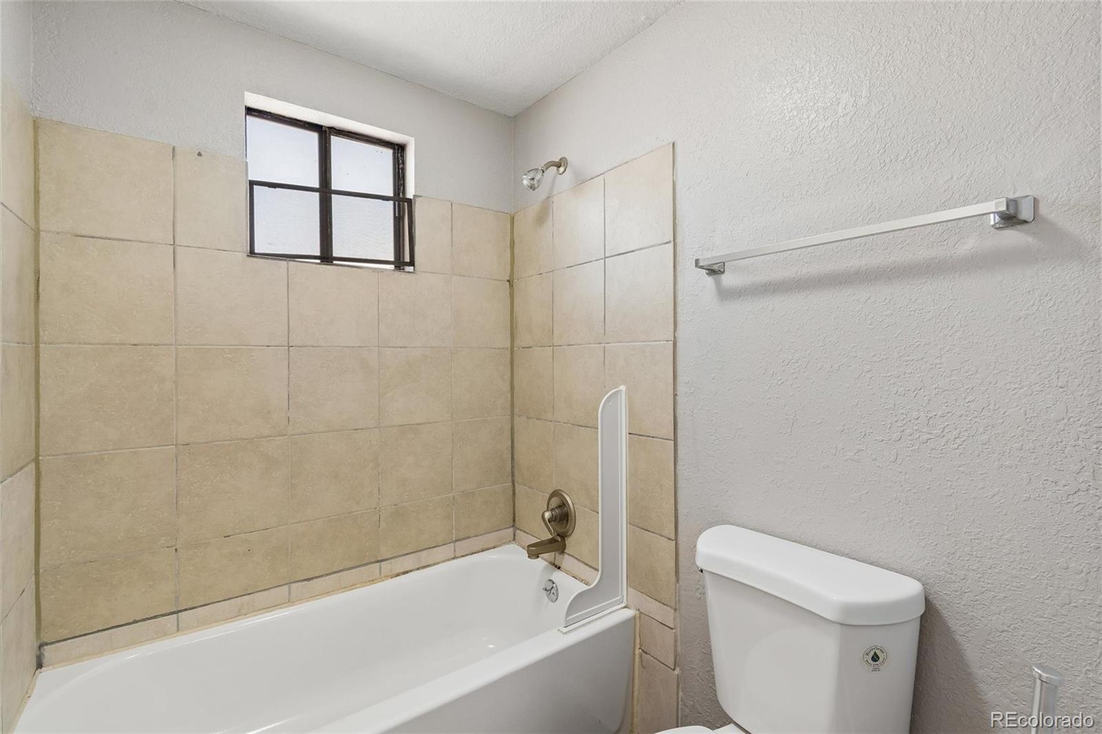 MLS Image #14 for 1015 s eliot street,denver, Colorado