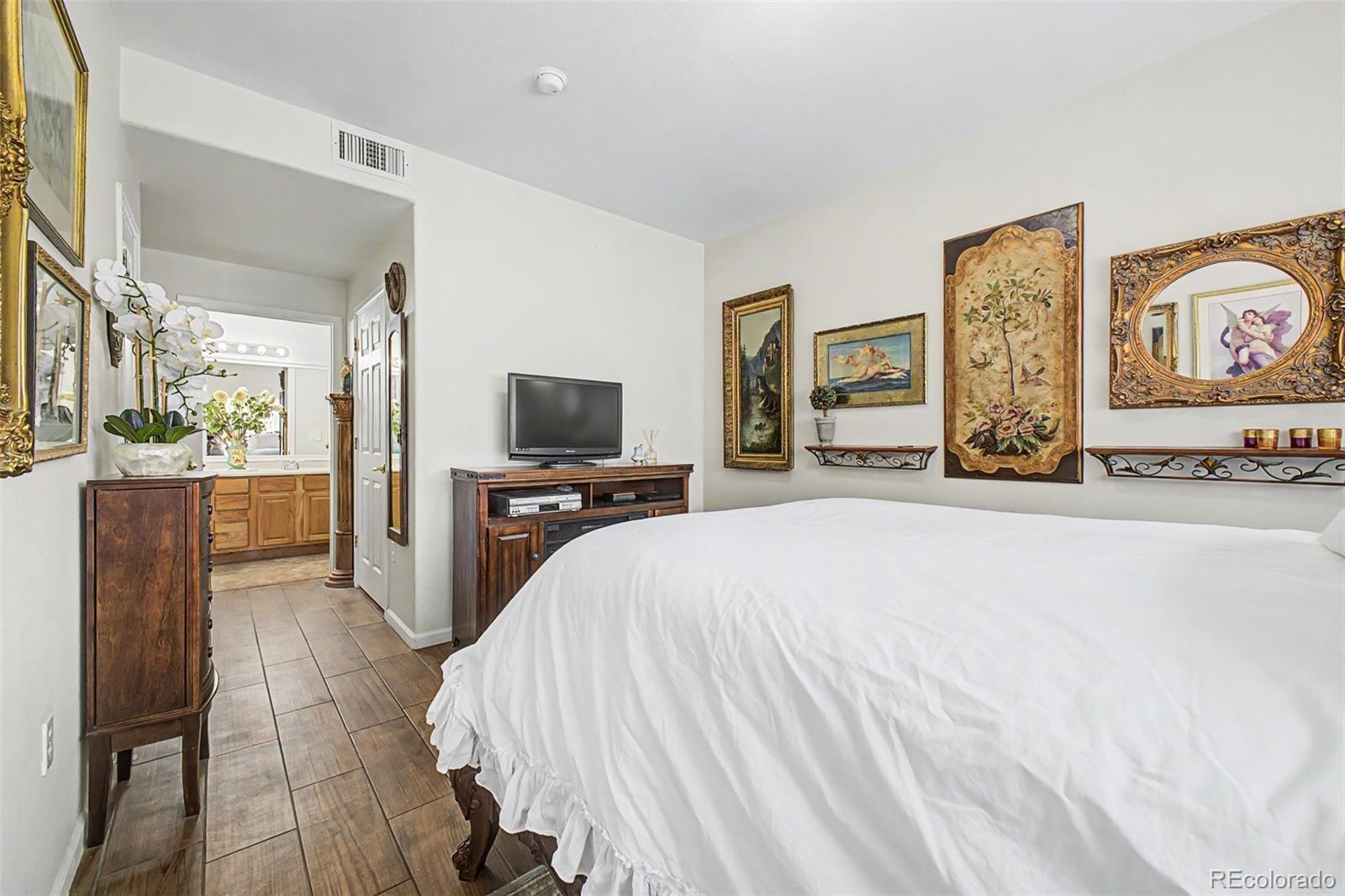 MLS Image #13 for 4875 s balsam way,littleton, Colorado