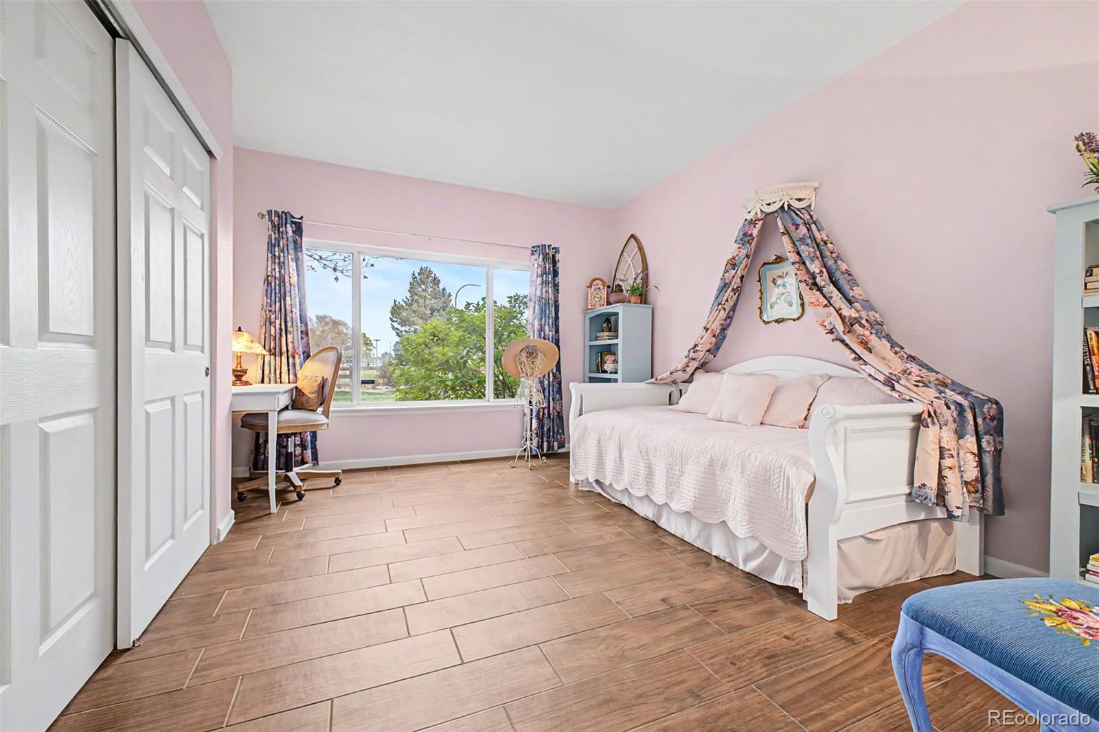 MLS Image #17 for 4875 s balsam way,littleton, Colorado