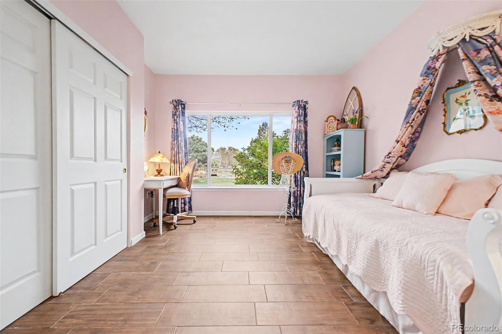 MLS Image #18 for 4875 s balsam way,littleton, Colorado
