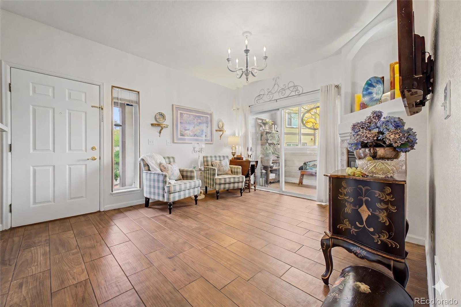 MLS Image #4 for 4875 s balsam way,littleton, Colorado
