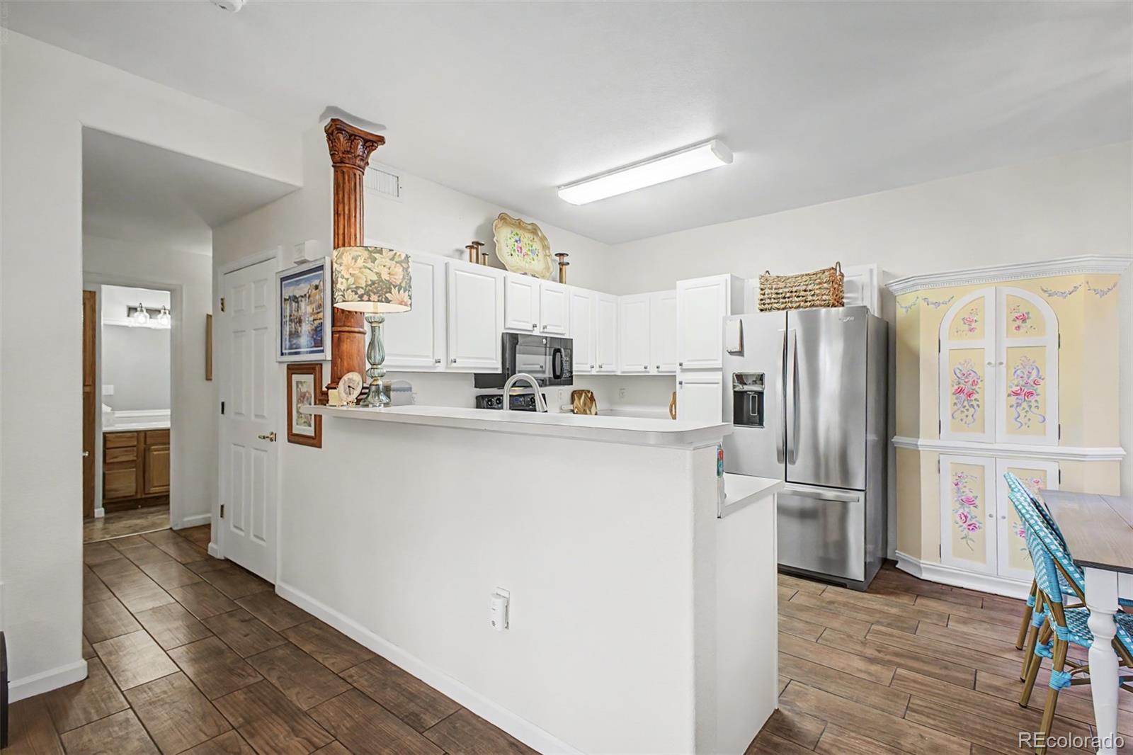 MLS Image #9 for 4875 s balsam way,littleton, Colorado