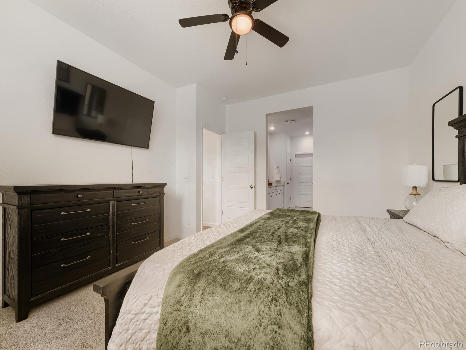 MLS Image #19 for 23966 e river front drive,aurora, Colorado