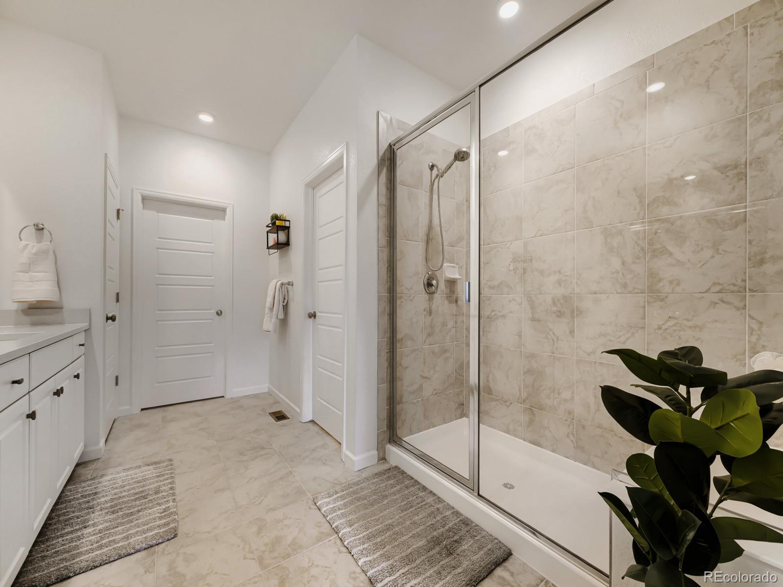 MLS Image #21 for 23966 e river front drive,aurora, Colorado