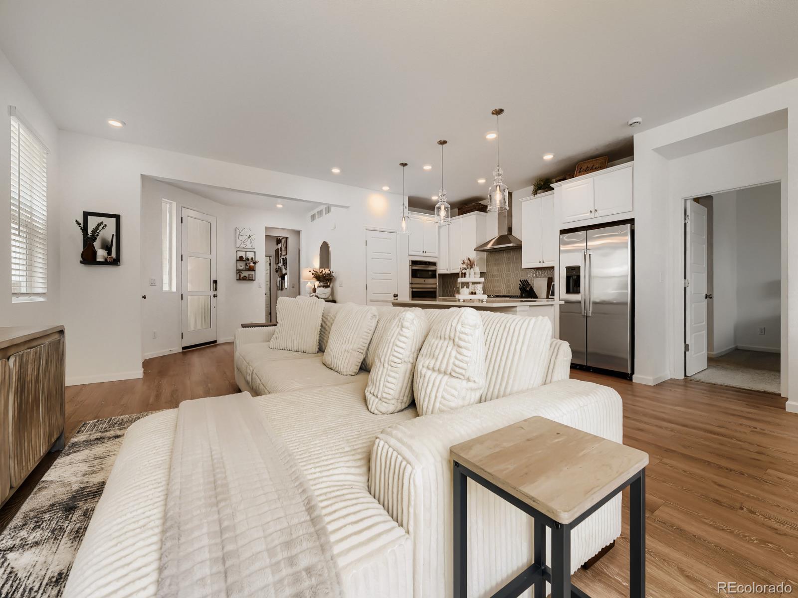 MLS Image #9 for 23966 e river front drive,aurora, Colorado