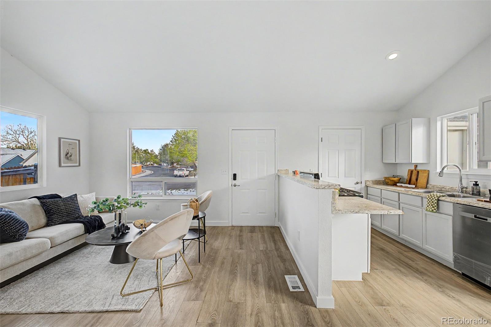 MLS Image #4 for 17391 e layton drive,aurora, Colorado