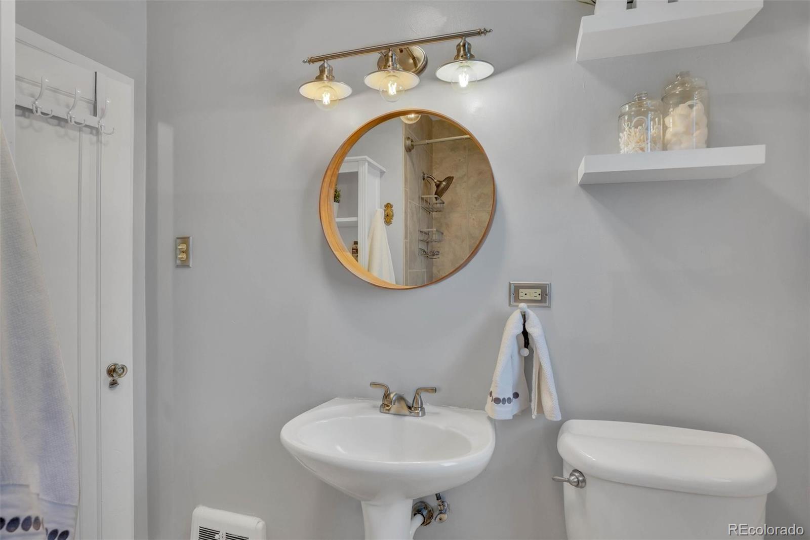 MLS Image #18 for 1230  magnolia street,denver, Colorado
