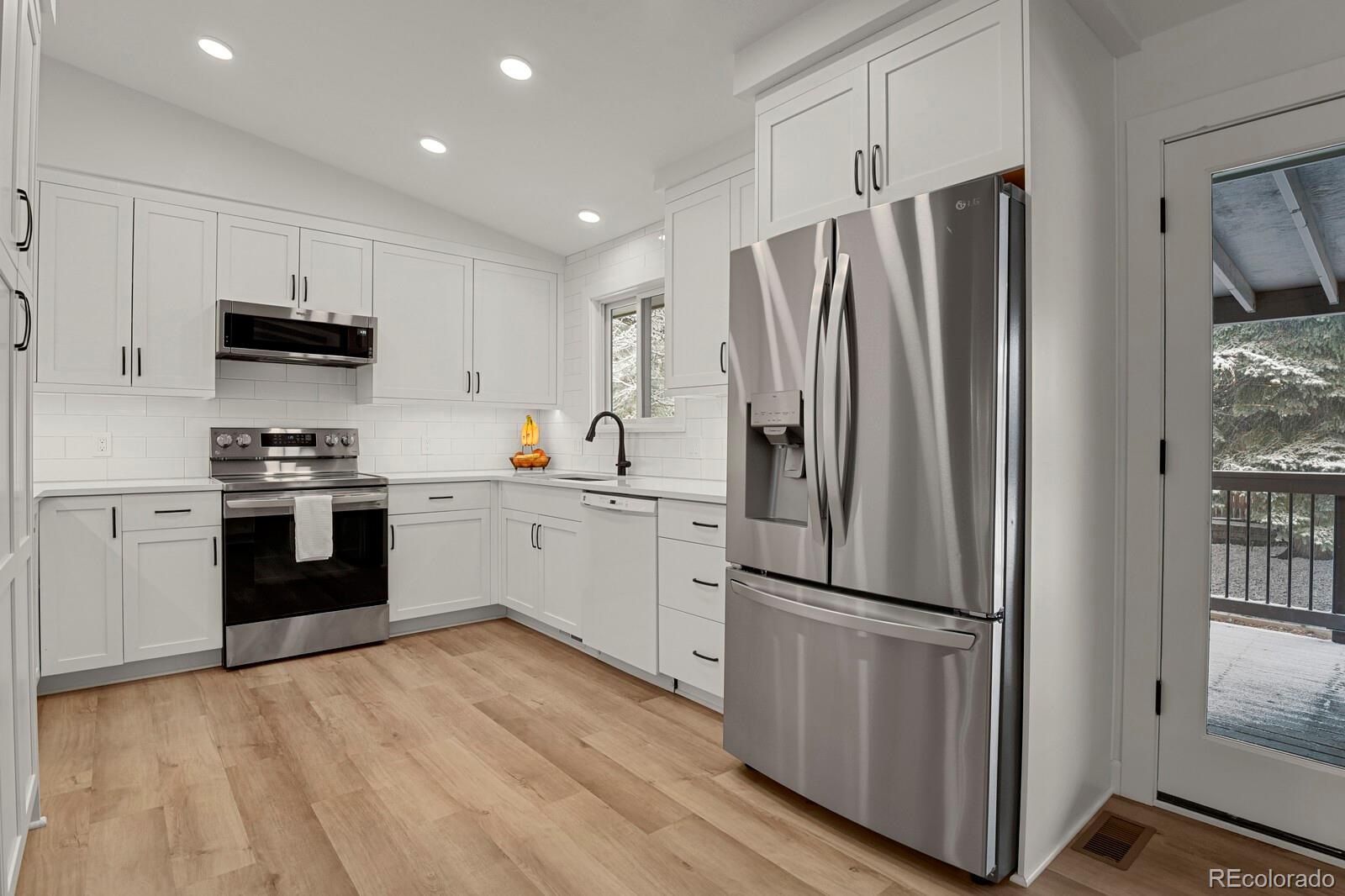 MLS Image #14 for 2625 s ammons way,lakewood, Colorado