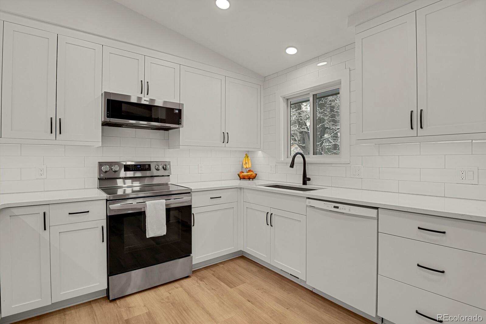 MLS Image #15 for 2625 s ammons way,lakewood, Colorado