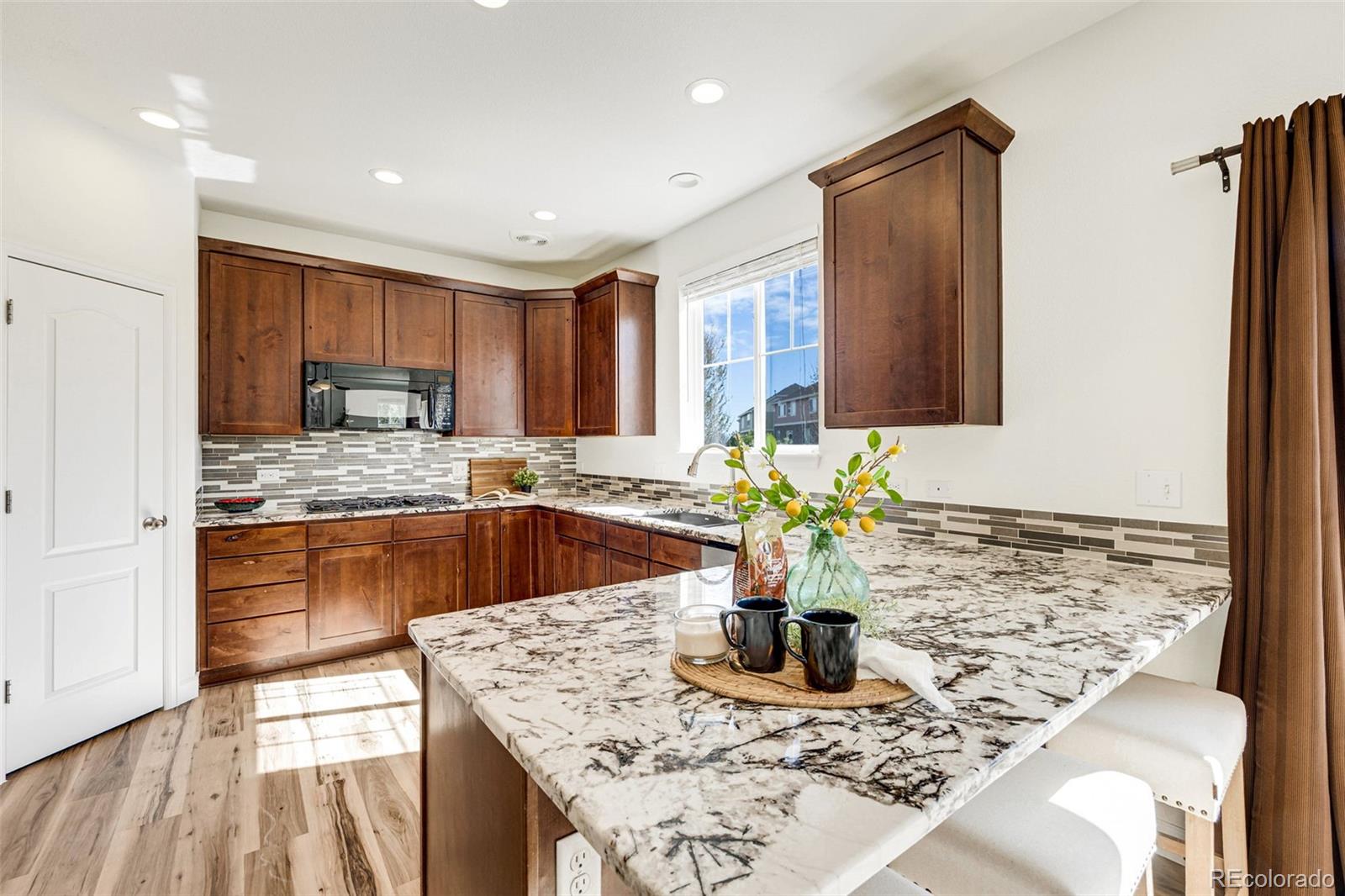 MLS Image #11 for 26070 e davies drive,aurora, Colorado