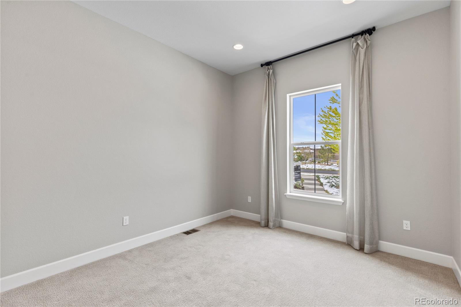 MLS Image #14 for 929  brocade drive,highlands ranch, Colorado