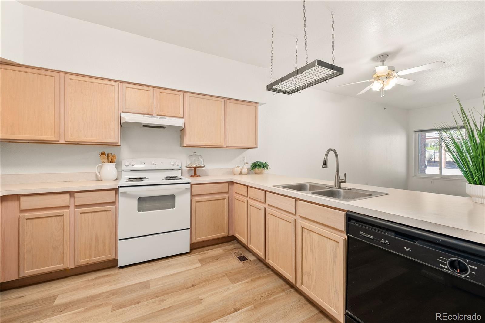 MLS Image #8 for 2430 w 82nd place 1b,westminster, Colorado