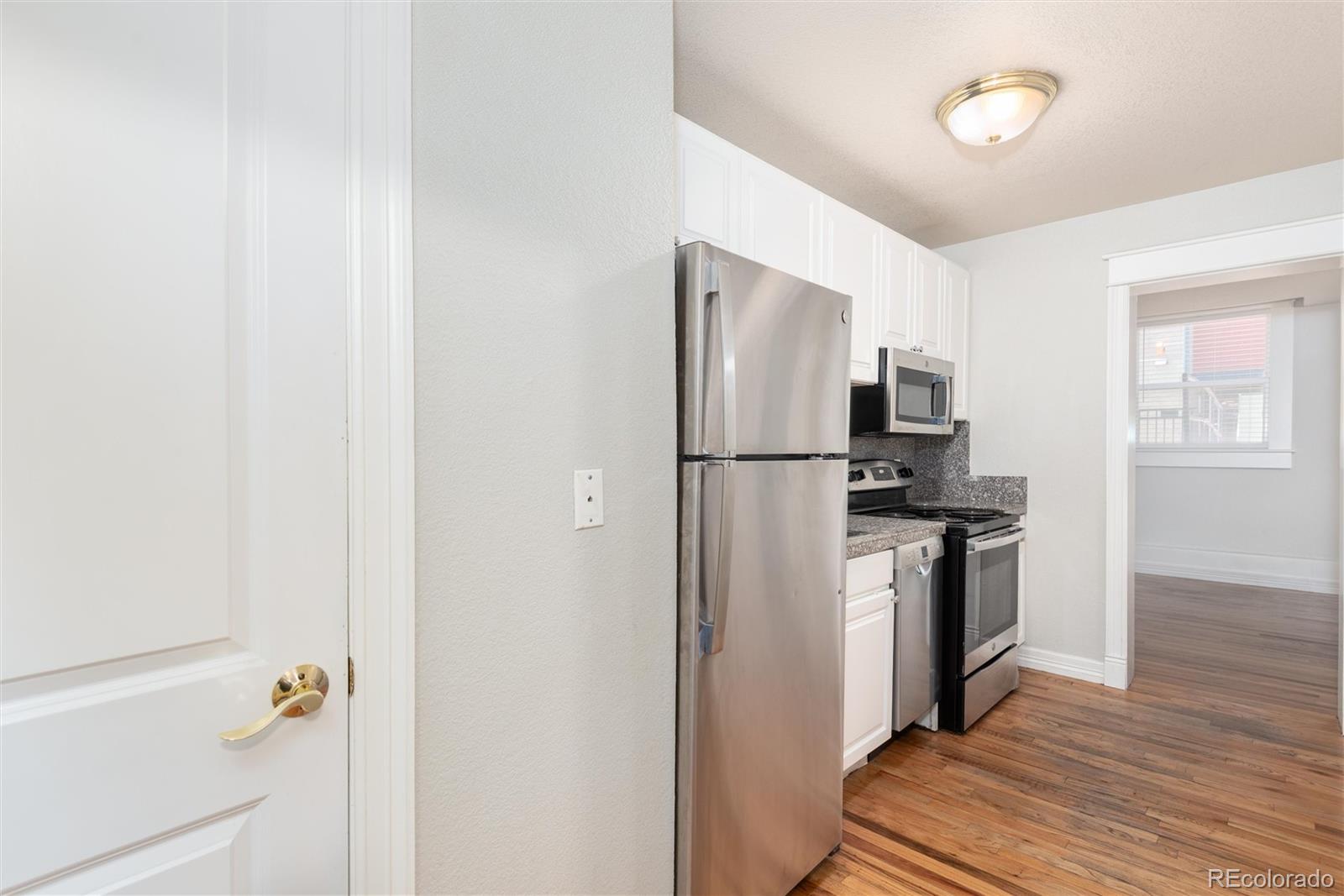 MLS Image #10 for 1650 n pearl street,denver, Colorado