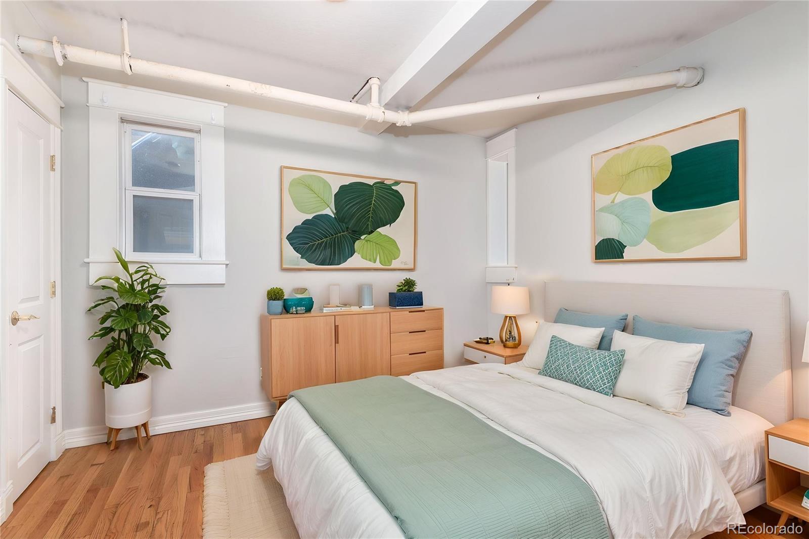 MLS Image #12 for 1650 n pearl street,denver, Colorado