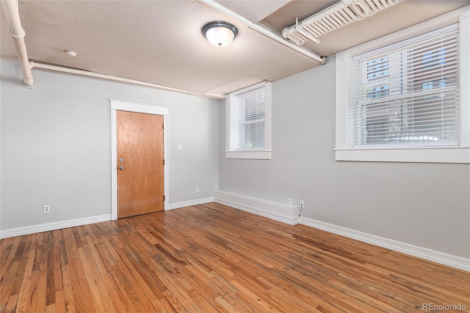 MLS Image #6 for 1650 n pearl street,denver, Colorado