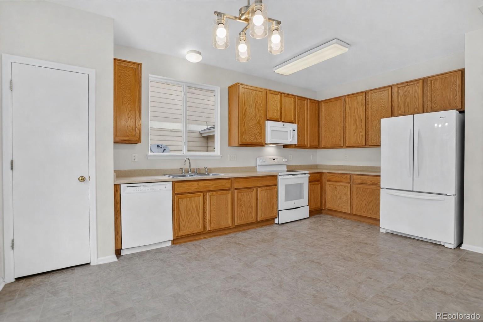 MLS Image #12 for 1201 s fultondale court,aurora, Colorado