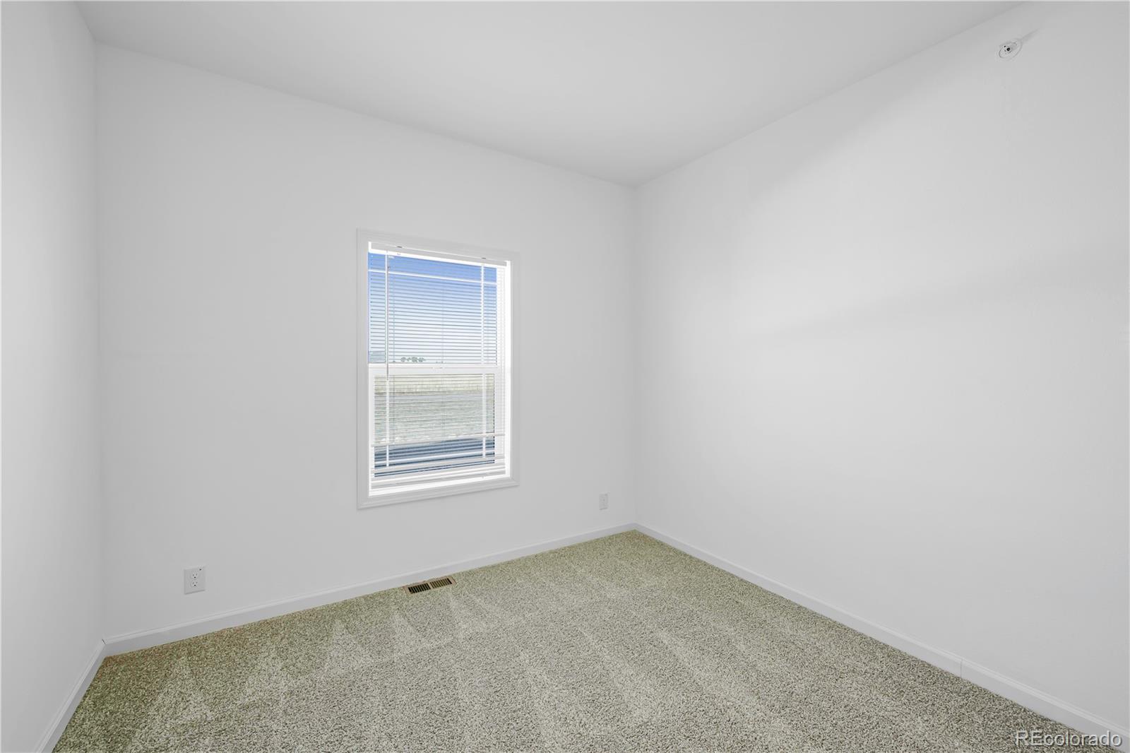 MLS Image #10 for 6  timberlake court,byers, Colorado