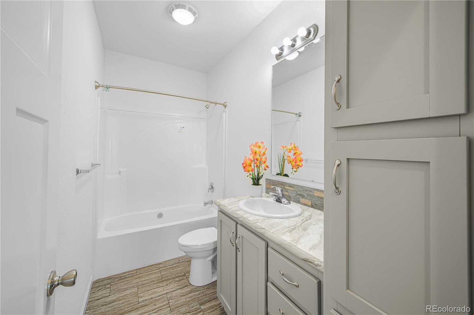 MLS Image #11 for 6  timberlake court,byers, Colorado