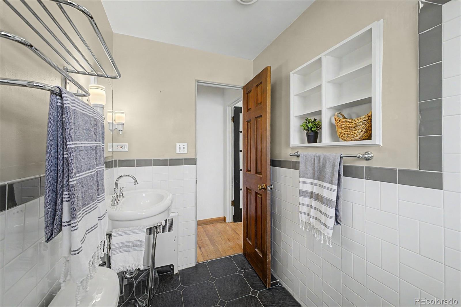 MLS Image #15 for 3776 s sherman street,englewood, Colorado