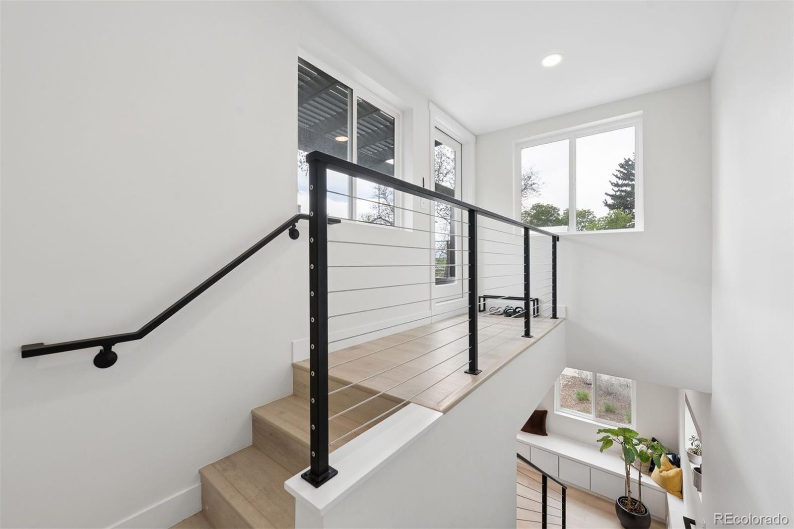 MLS Image #14 for 1560  kearney street,denver, Colorado