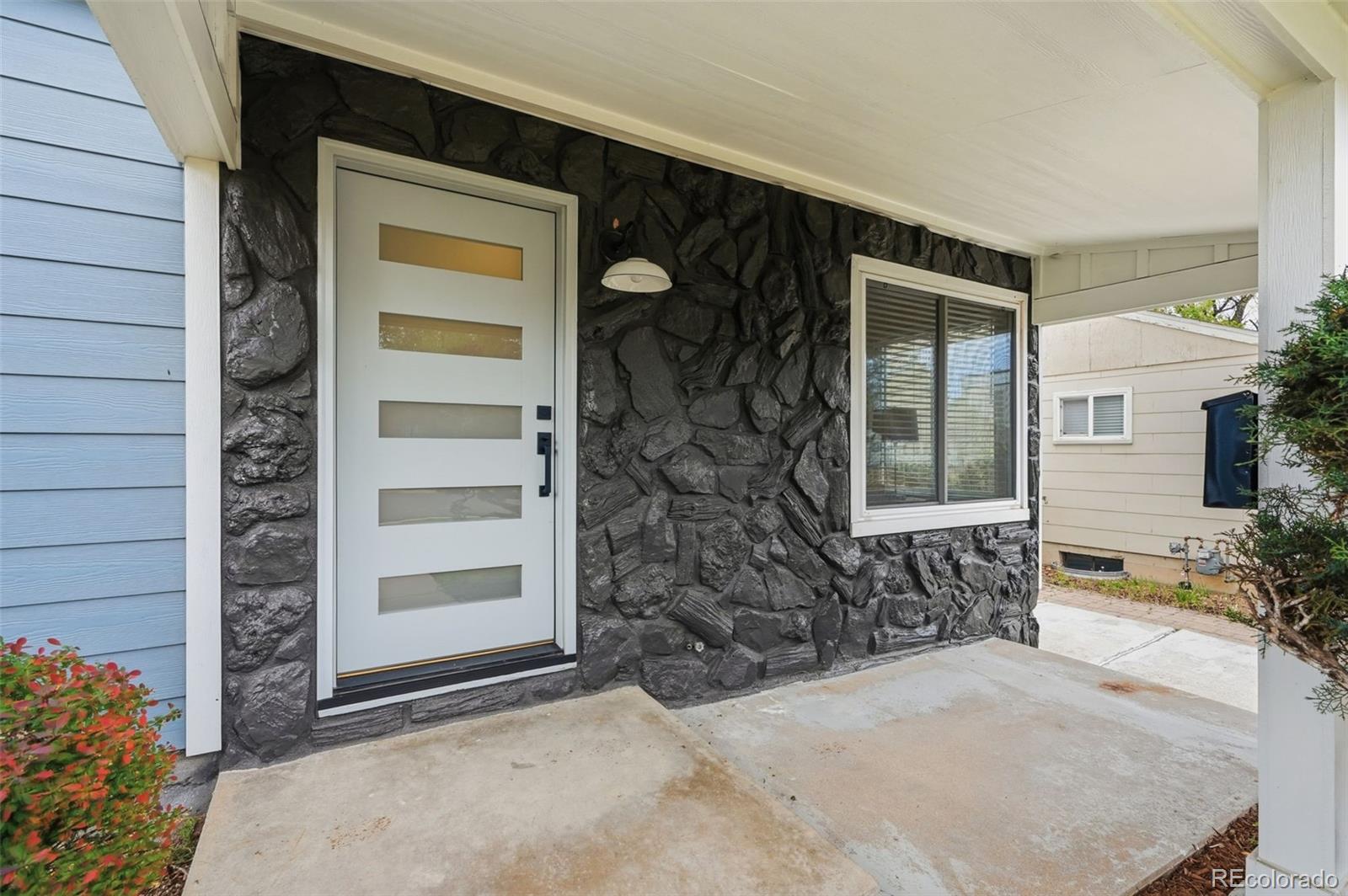 MLS Image #3 for 4676 e utah place,denver, Colorado