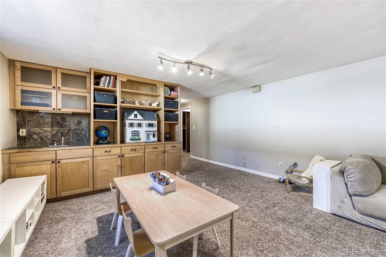 MLS Image #19 for 5425 e 3rd avenue,denver, Colorado