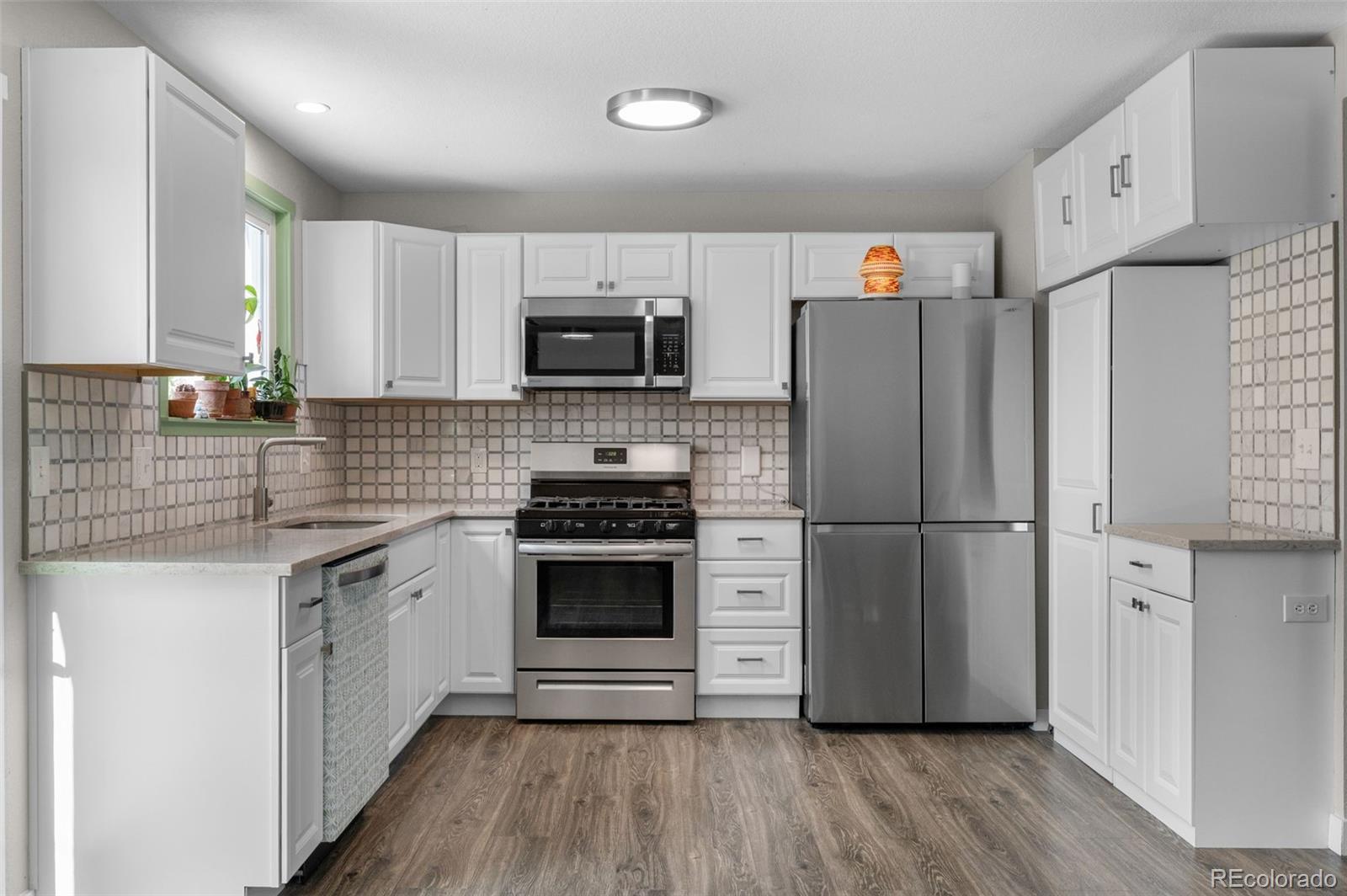 MLS Image #7 for 15083 e 43rd avenue,denver, Colorado