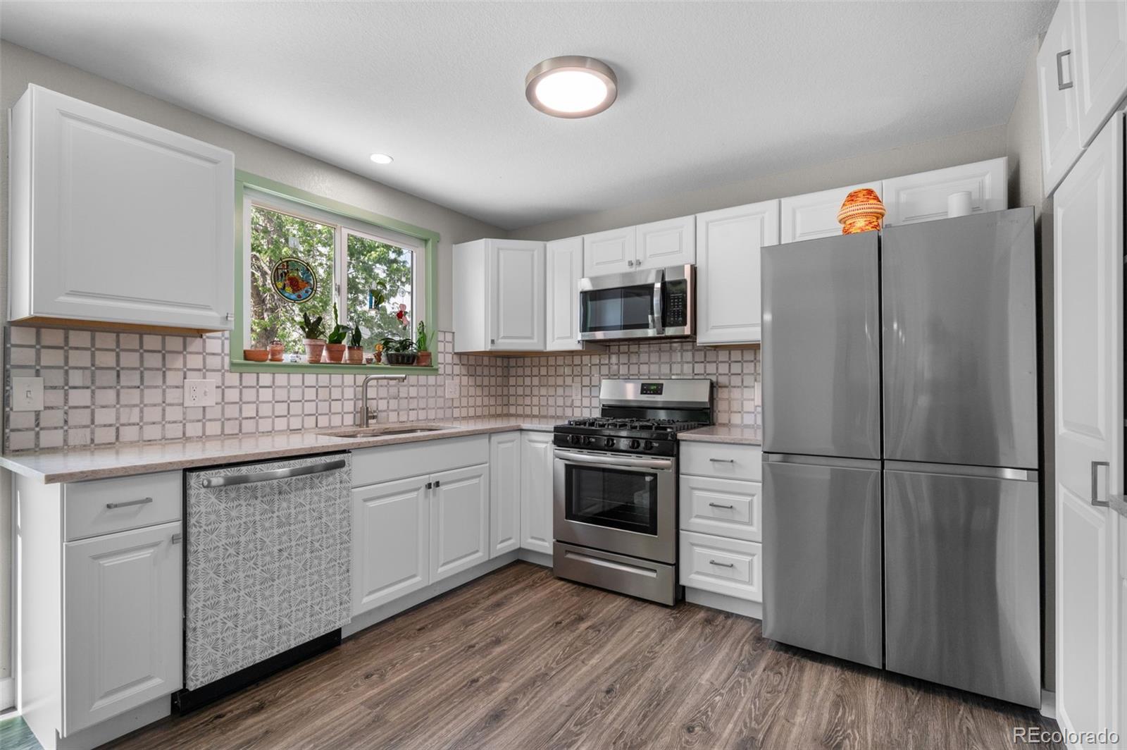 MLS Image #9 for 15083 e 43rd avenue,denver, Colorado