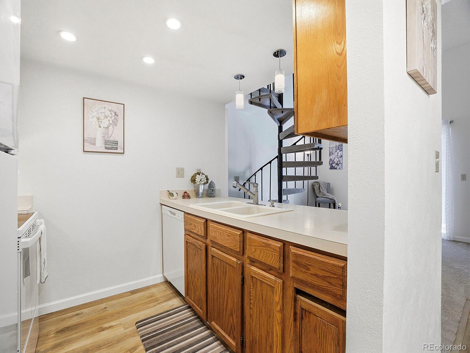 MLS Image #7 for 10872 w evans avenue 3e,lakewood, Colorado