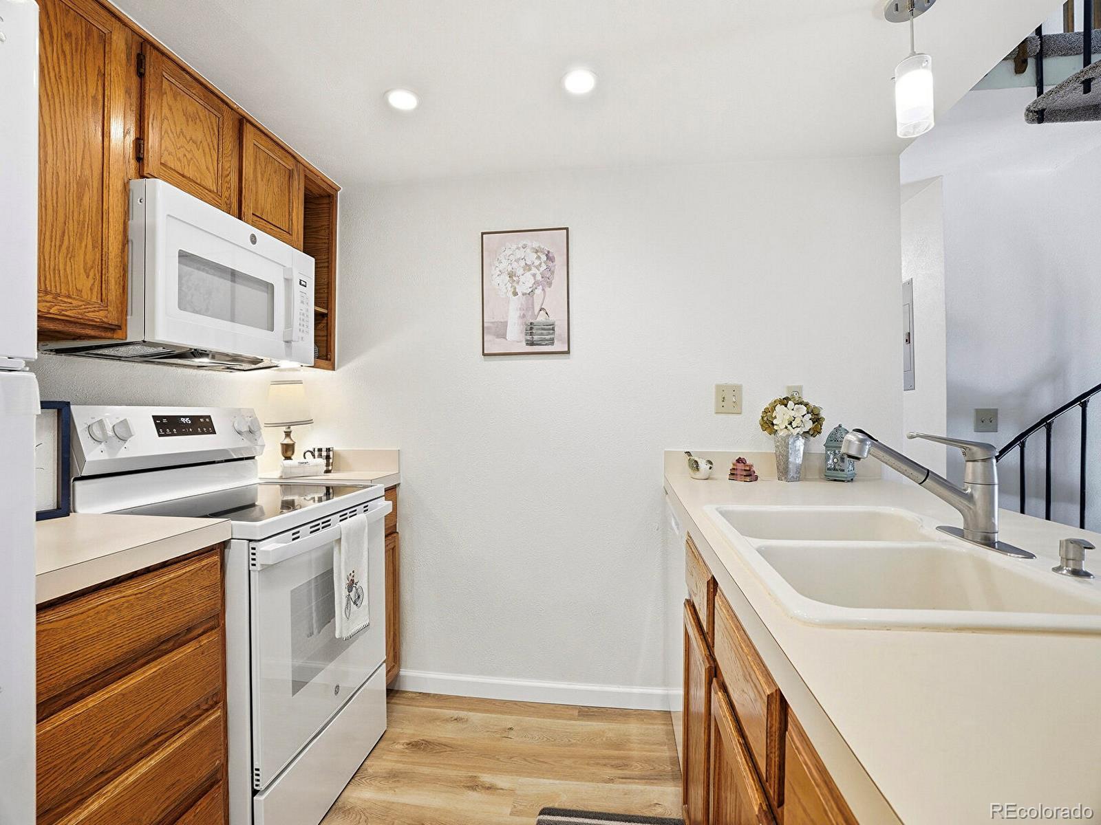 MLS Image #8 for 10872 w evans avenue 3e,lakewood, Colorado